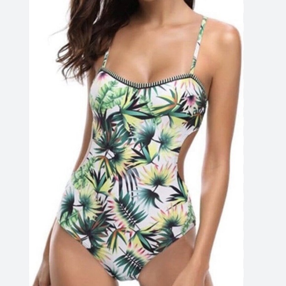 Lucky Brand Other - Lucky Brand Coastal Tropical Print One-Piece Swimsuit‎